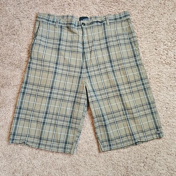 Vans Plaid Shorts Mens 38 Green Slash Pocket Skater Casual Outdoors - Picture 1 of 11